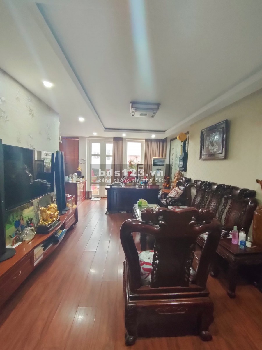 BÁN NHÀ MẶT PHỐ TÂY HỒ 7 TẦNG 70M GẦN HỒ KINH DOANH 0978439490