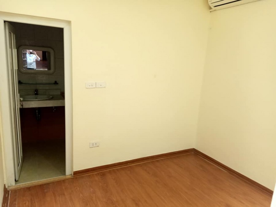 Bán Nhà Lê Trọng Tấn 60m2, Ô Tô Đỗ Cửa, 60m Ra Phố, Khu Dân Chí Cao