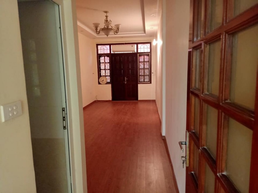 Bán Nhà Lê Trọng Tấn 60m2, Ô Tô Đỗ Cửa, 60m Ra Phố, Khu Dân Chí Cao