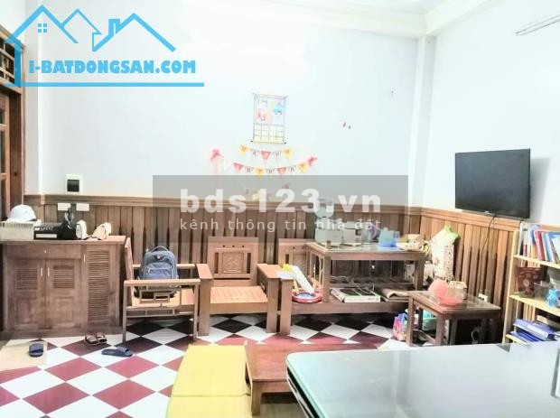 BÁN NHÀ MINH KHAI 37M 5 TẦNG NGÕ RỘNG GIÁ 3 TỶ NỘI THẤT ĐẸP VỀ Ở LUÔN