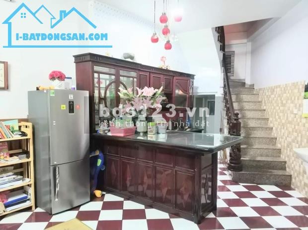 BÁN NHÀ MINH KHAI 37M 5 TẦNG NGÕ RỘNG GIÁ 3 TỶ NỘI THẤT ĐẸP VỀ Ở LUÔN
