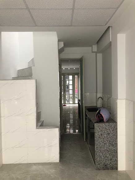 Cho thuê nhà 3/2, Quận 10, DT 2.8x7m, 1 trệt 1 lầu. Giá 7.5 tr/th 0908330490