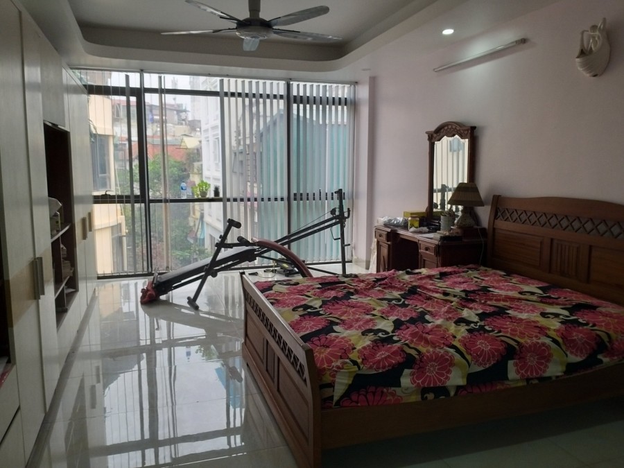 SIÊU PHẨM HOÀNG CẦU, 47M2, 8T, 13 tỷ, Thang Máy, Ô tô tránh, Kinh Doanh VP, CaFe ..
