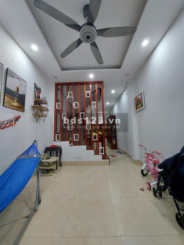 BÁN NHÀ PHỐ NGYỄN VĂN LINH, 45M2, MT5, GIÁ 2.8 TỶ
