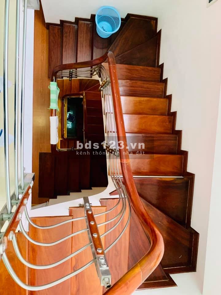 CHỦ KHÔNG CẦN TIỀN VỪA BÁN VỪA TẶNG NHÀ CHO NGƯỜI CÓ DUYÊN