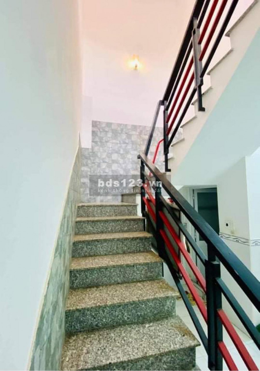 Bán nhà Nơ Trang Long, P12, Bình Thạnh, 66m2 (4.8x15) giá 3.9 tỷ TL.