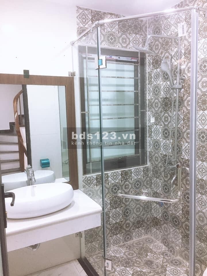 BÁN NHÀ QUẬN THANH XUÂN, 38M2 X 5T, MT 6M, LÔ GÓC, NHÀ MỚI, NGÕ TO, 4.1 TỶ.