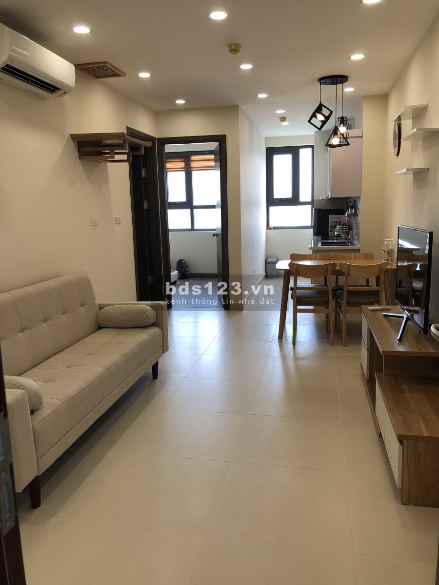 Chính chủ cho thuê căn hộ cao cấp 2 ngủ, full nội thất - FLC 18 Phạm Hùng