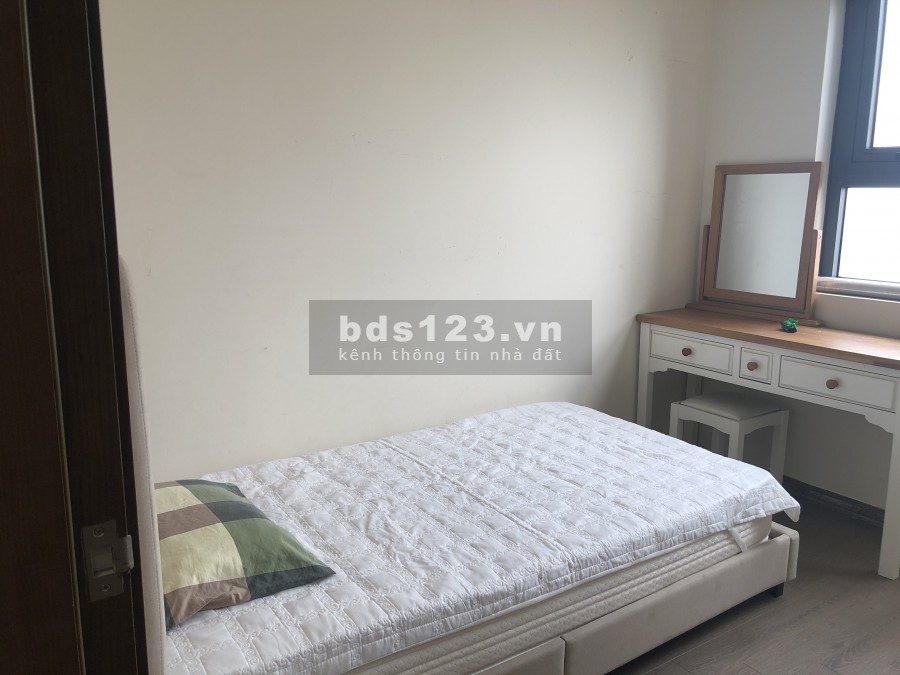 Chính chủ cho thuê căn hộ cao cấp 2 ngủ, full nội thất - FLC 18 Phạm Hùng