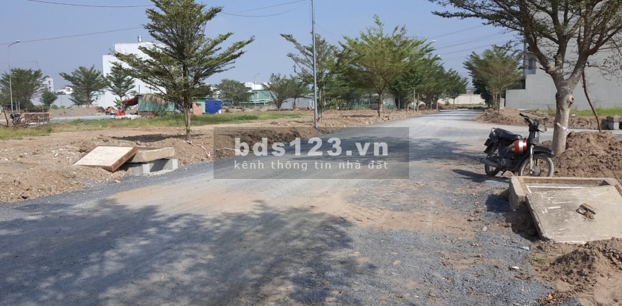 Cần bán lô đất trong KDC Five Star Eco City, SHR, đường Đinh Đức Thiện, giá 18tr/m2