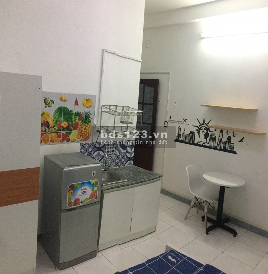 Cho thuê căn hộ dịch vụ giá rẻ từ 4tr, Bình Thạnh, gần ngã tư hàng xanh