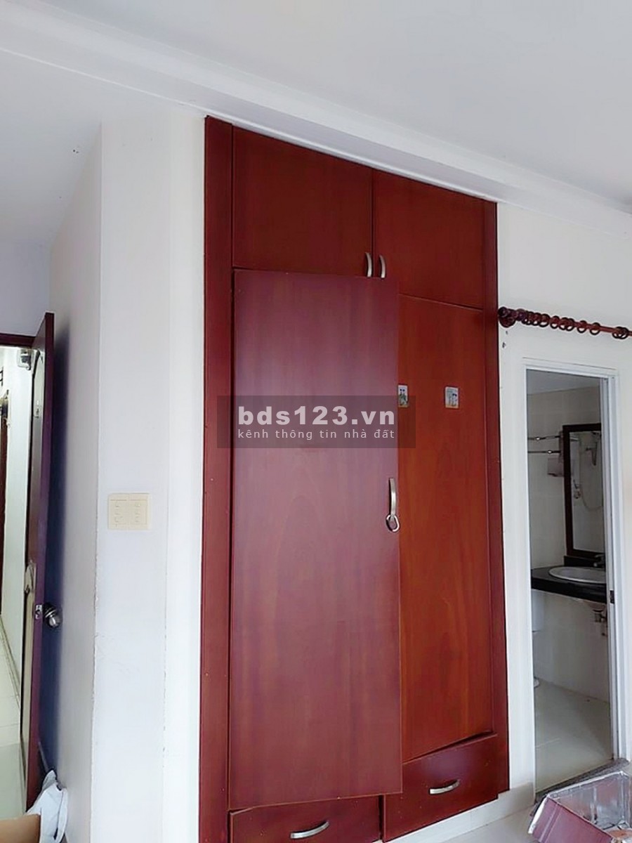 Nhà 4 tầng, Lạc Long Quân, P.9, Tân Bình. DT 4,5x20m. Giá 12,9 tỷ