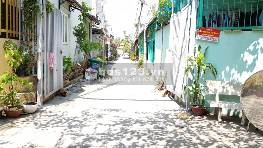 Cho thuê mặt bằng đất giá rẻ quận 12