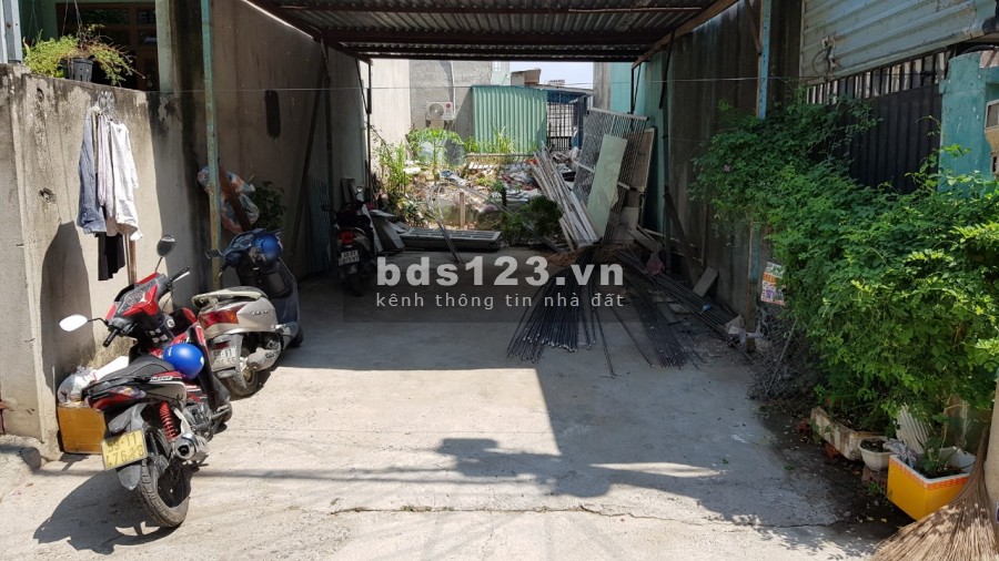 Cho thuê mặt bằng đất giá rẻ quận 12