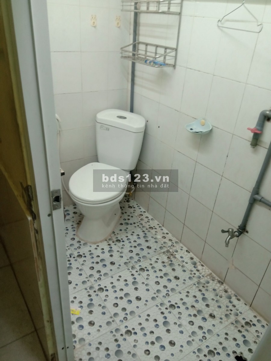 Cho thuê nhà cấp 4 gác lửng hẻm 715 Nguyễn Văn Quá vào 100m Đông Hưng Thuận Quận 12