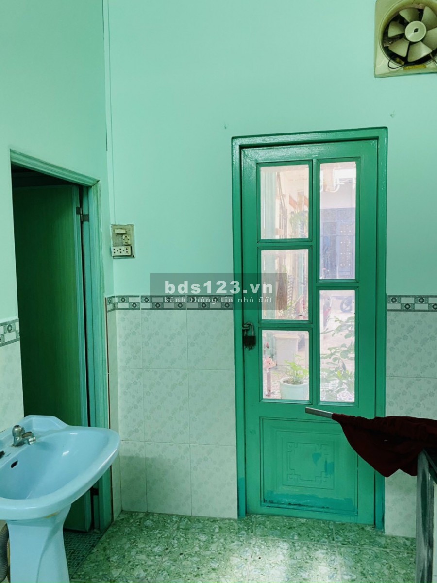 BÁN GẤP NHÀ MẶT TIỀN 4m HẺM XE HƠI ĐƯỜNG TRẦN XUÂN SOẠN PHƯỜNG TÂN HƯNG QUẬN 7 GIÁ 3,1 TỶ