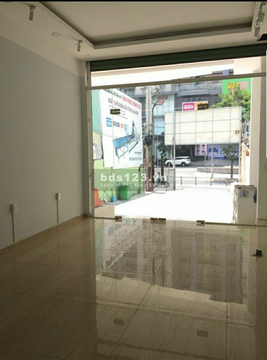 Cho thuê mặt bằng 125m2 đường Nguyễn Thị Thập giá 25 triệu