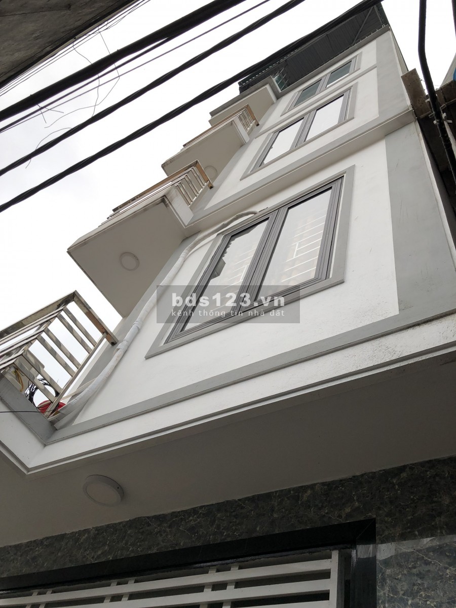 Bán Nhà Lô góc Phố Giáp Nhị 42m x 5 Tầng đẹp long lanh chỉ 3.7 tỷ