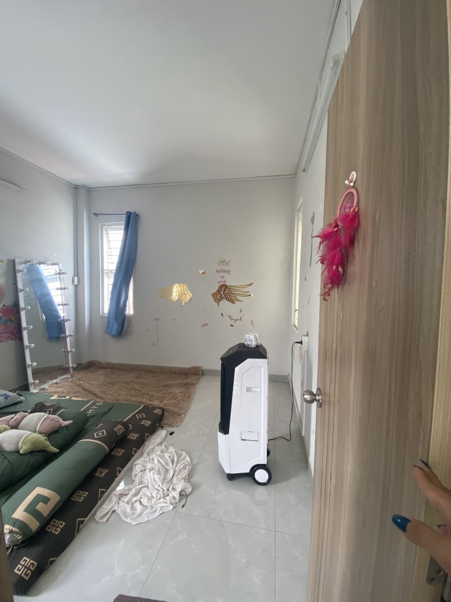Nhà 1 trệt 2 lầu Long Bình Tân, gần BigC, sổ riêng thổ cư 100%, đường 2 xe hơi