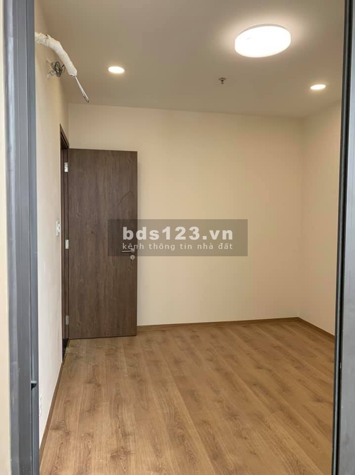 Cho thuê căn hộ 2 phòng ngủ/2WC Park Legend nội thất cơ bản y hình mới 100%, view thoáng mát giá tốt chỉ 15 Triệu/Tháng