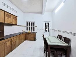 Chung cư Srec tầng 16, dt 72m2 (8x9) giá 3 tỷ