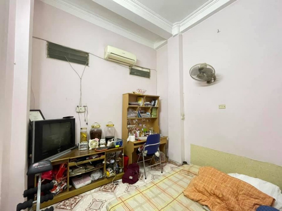Bán Gấp nhà Thanh Xuân, Nguyễn Trãi, 15m xây 4 tầng chỉ 1,6 tỷ