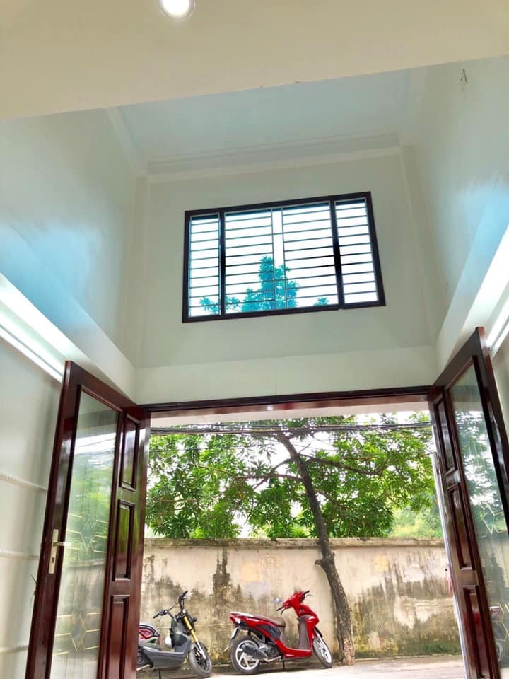 Nhà Mới, Phân Lô, Ô Tô Đỗ Cửa, Vũ Tông Phan 37m2 x 6 Tầng, Giá Chỉ 5 Tỷ.