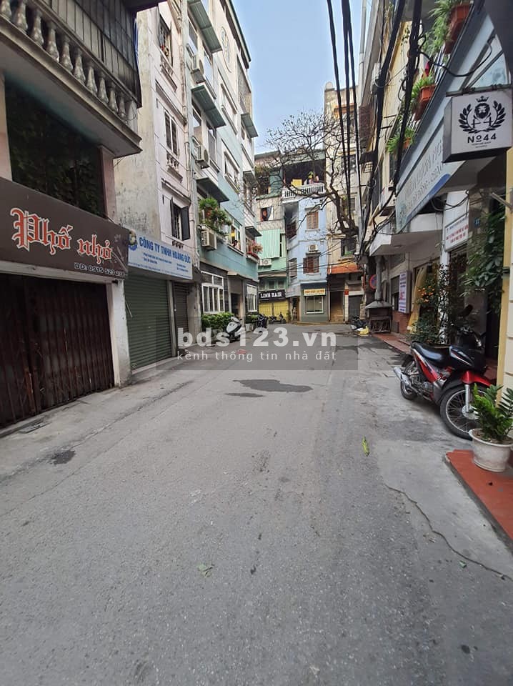 Bán gấp nhà Ngõ 278 Tôn đức Thắng, 46/50m2, giá 4,5tỷ (Có thương lượng).