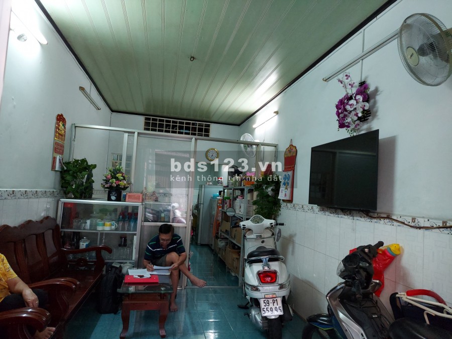 HXH đua-37m2 kinh doanh cho thuê ngon lành CMT8, phường 5 Tân Bình giá bao ngon.