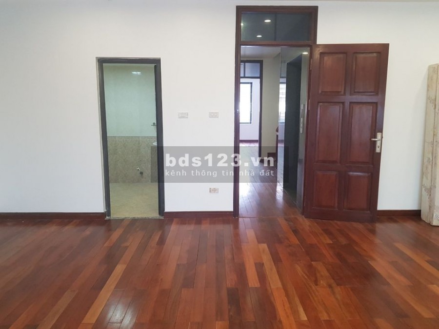 Mặt bằng kinh doanh phố Võng Thị