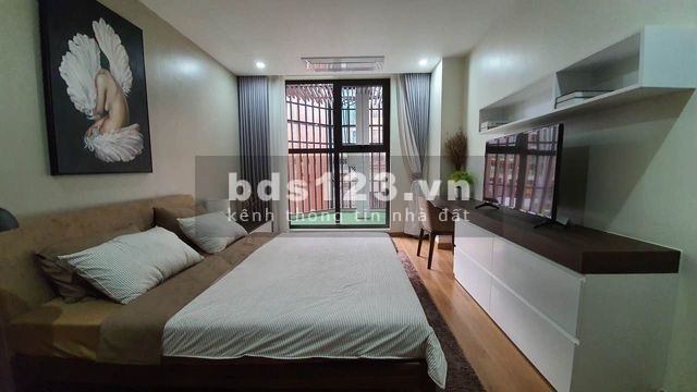 Bán nhà Lạc Long Quân, Tây Hồ, ô tô, thang máy, giá 7.85 tỷ.