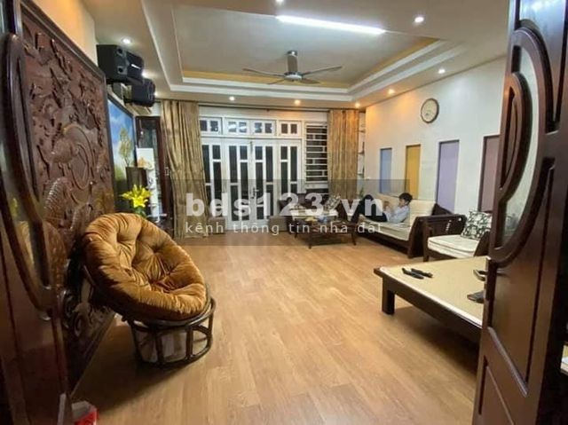 Bán nhà Lạc Long Quân, Tây Hồ, ô tô, thang máy, giá 7.85 tỷ.