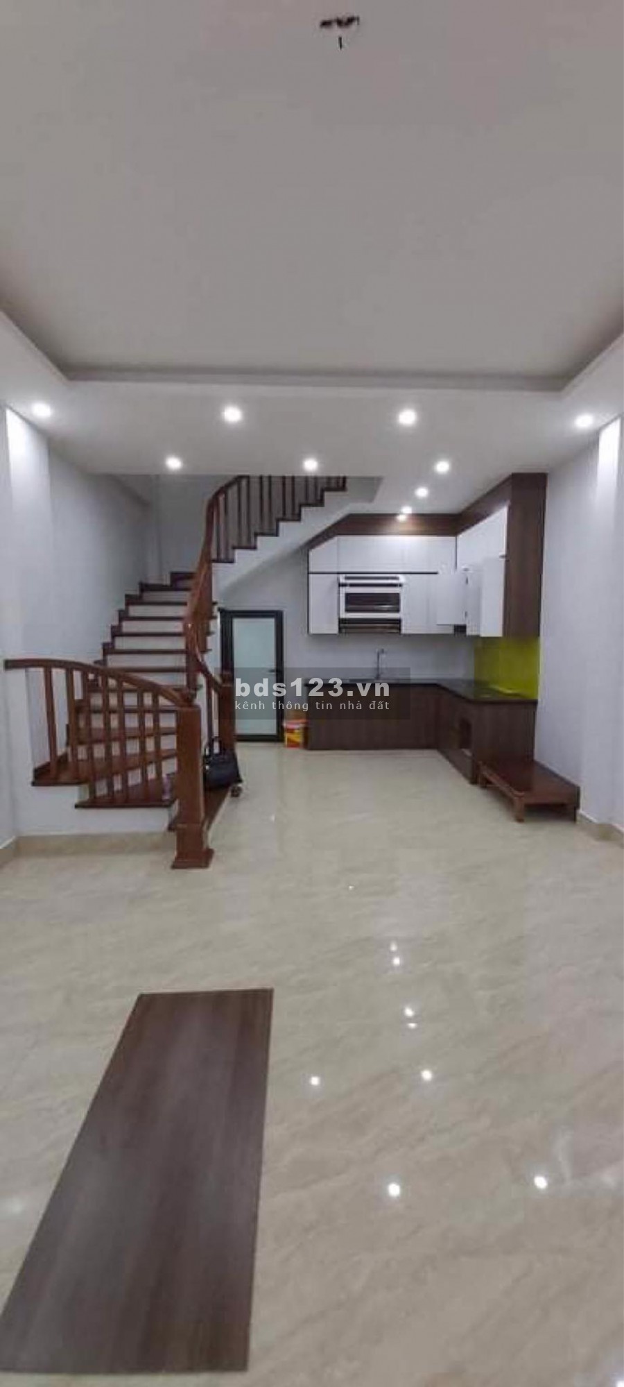 Bán nhà đẹp MỸ Đình ở ngay, cách ô tô 40m ,DT39m2x5T,MT4,4 chỉ 4,5 tỷ