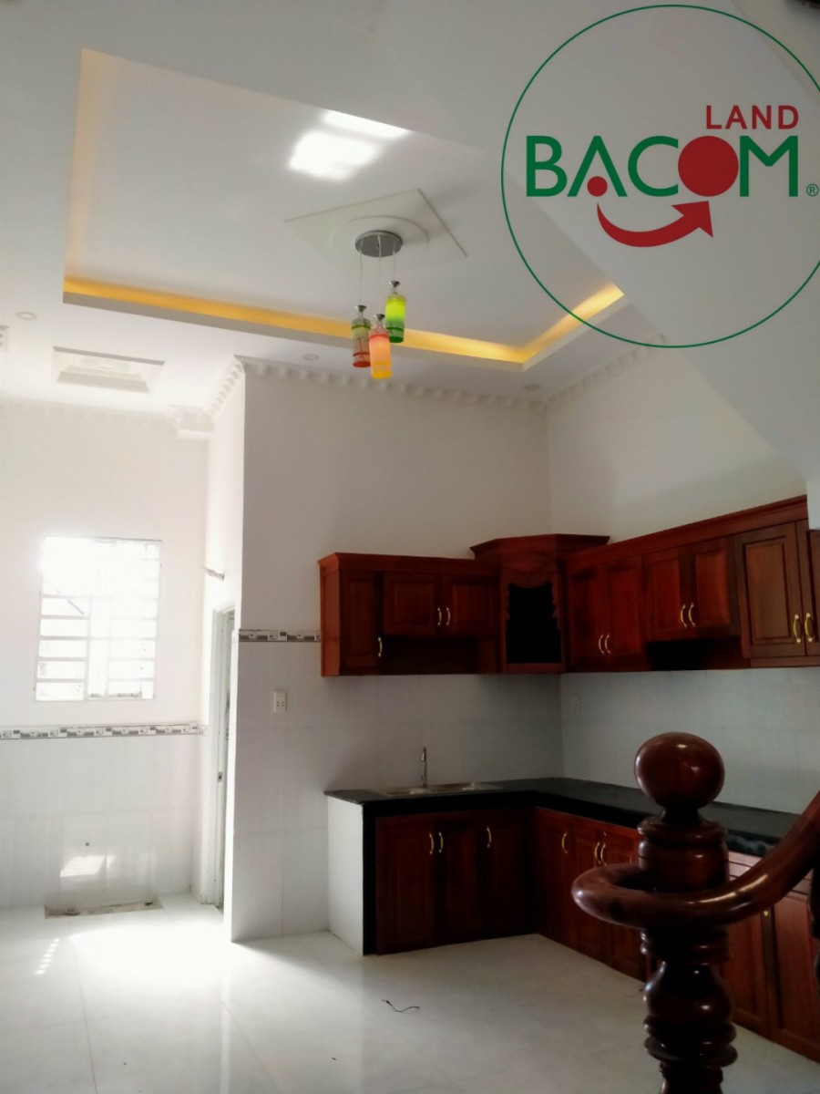 Nhà 1 lầu Bửu Hòa, sổ riêng hoàn công, gần cầu Hang, chỉ cần 990tr là dọn về ở ngay, đường ô tô 2 chiều