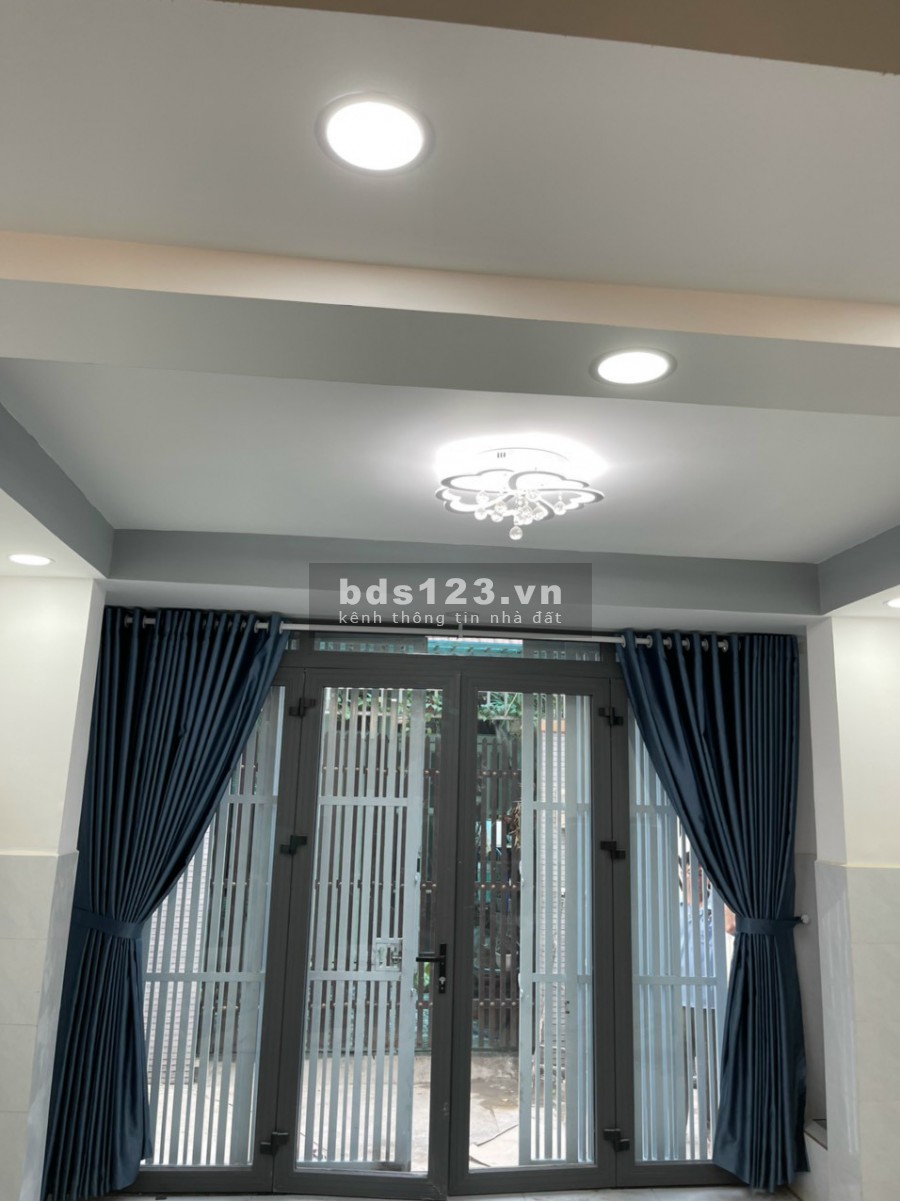 Nhà 5 tầng kiên cố, Lạc Long Quân, P.9, Tân Bình. 5,3 tỷ