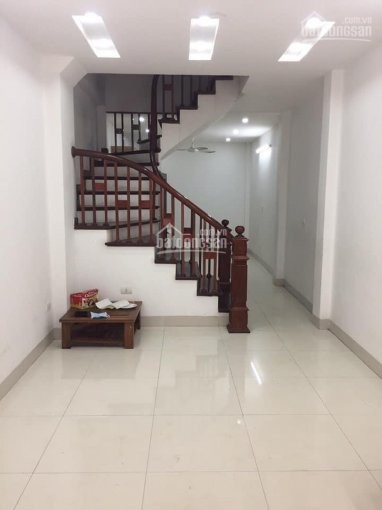 CC Bán Gấp nhà Nguyễn Sơn - Long Biên, Nhà Đẹp Về ở ngay , 5T x 42m2 giá chỉ 3,1 tỷ