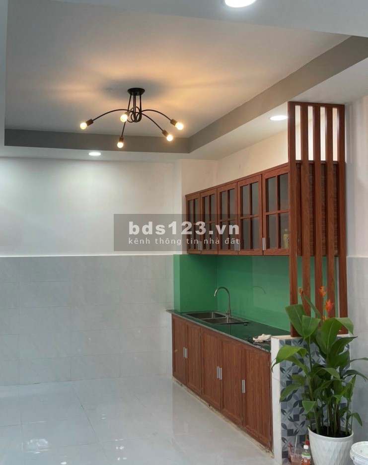 Nhà 5 tầng kiên cố, Lạc Long Quân, P.9, Tân Bình. 5,3 tỷ