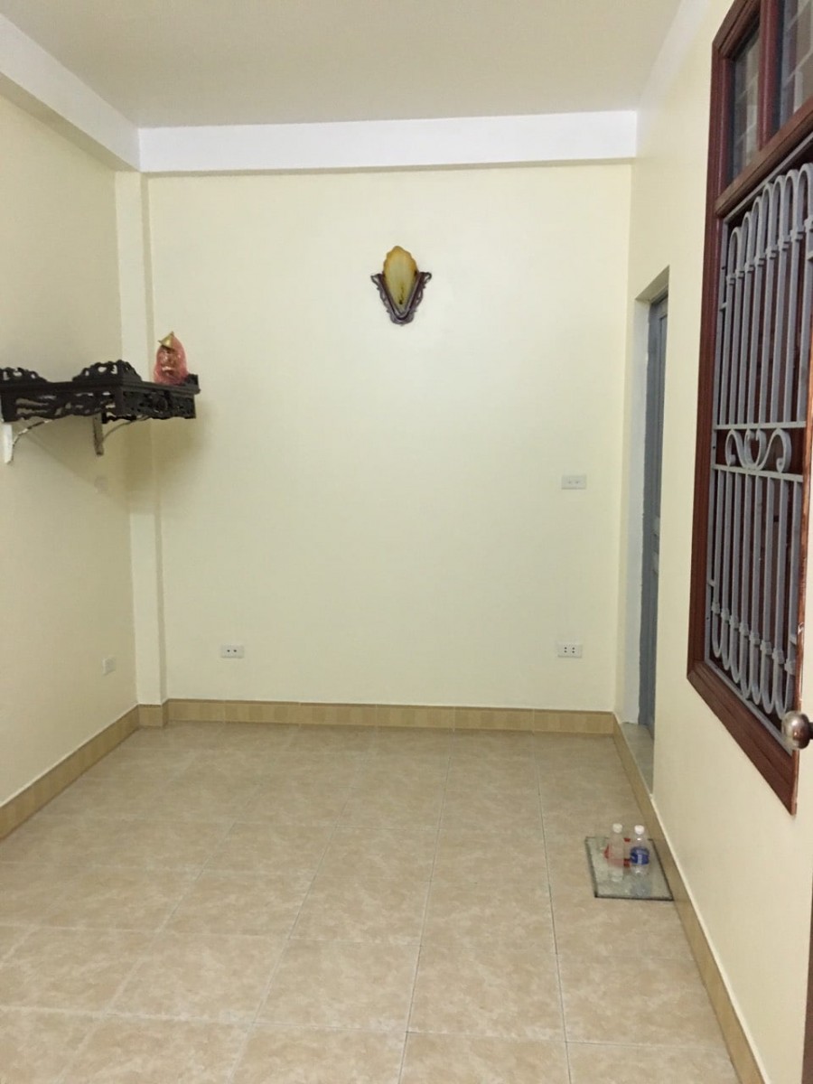 Nhỉnh 2 tỷ có ngay nhà ngõ phố Vĩnh Hưng 3 tầng 3 ngủ ngõ nông
