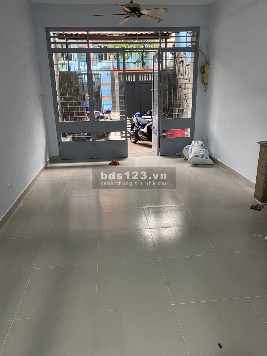 MT Phan Bội Châu 4x18 Trệt 3L 6P Giá 25Tr/th.
