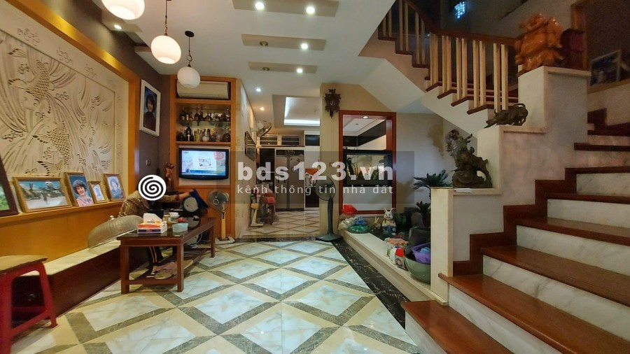 Chỉ 4.1 tỷ 45m2, Lô Góc, 4 Tầng, Nhà Đẹp Ở Luôn tại Phố Phùng Khoang, Lh 0902083139