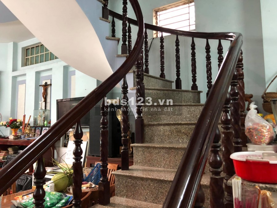 Bán Nhà Phố Trần Bình Trọng HXH DT: 86m2. Giá chỉ: 9.6 Tỷ.