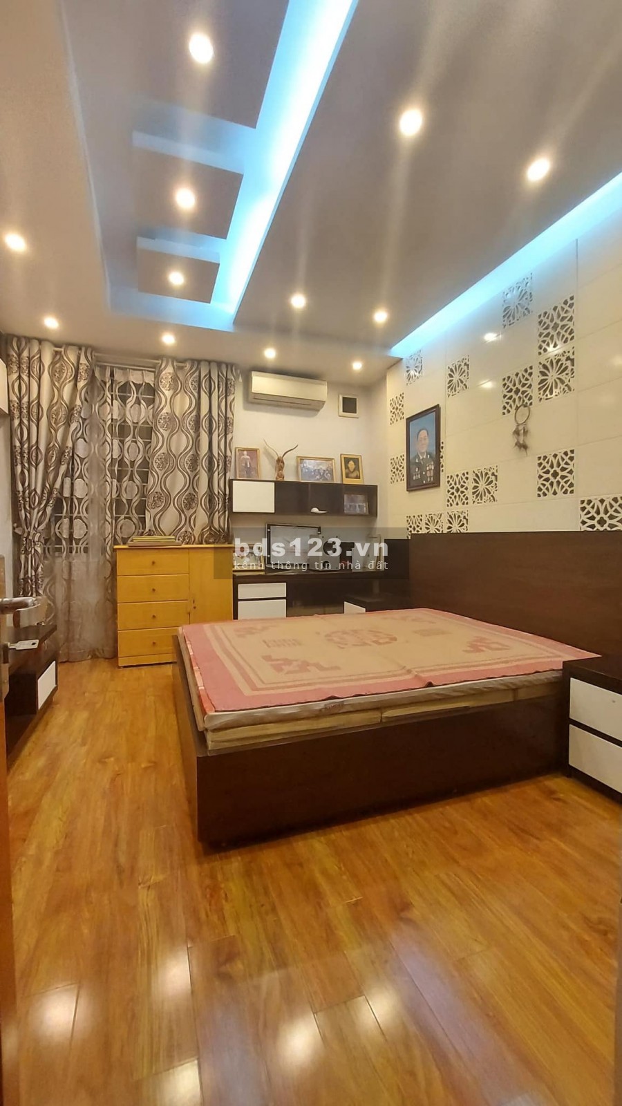 Chỉ 4.1 tỷ 45m2, Lô Góc, 4 Tầng, Nhà Đẹp Ở Luôn tại Phố Phùng Khoang, Lh 0902083139