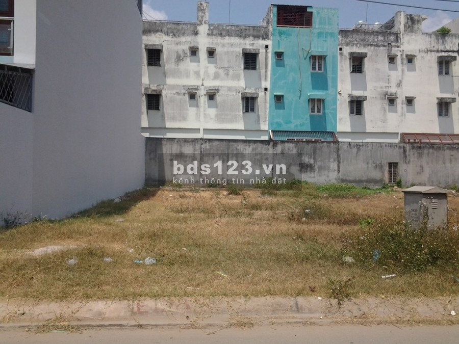 Đất bt 14.63x16m khu Tân Quy Đông phường Tân Phong Q7 dt 105tr/m2