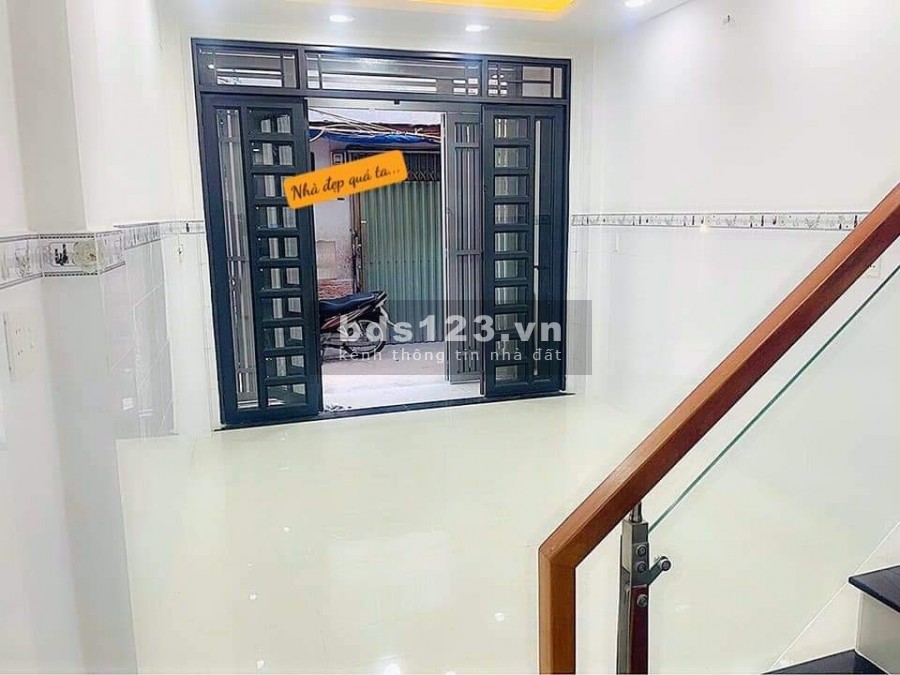 Bán nhà mới toanh giá rẻ 40m2 ở Lạc Long Quân Tân Bình