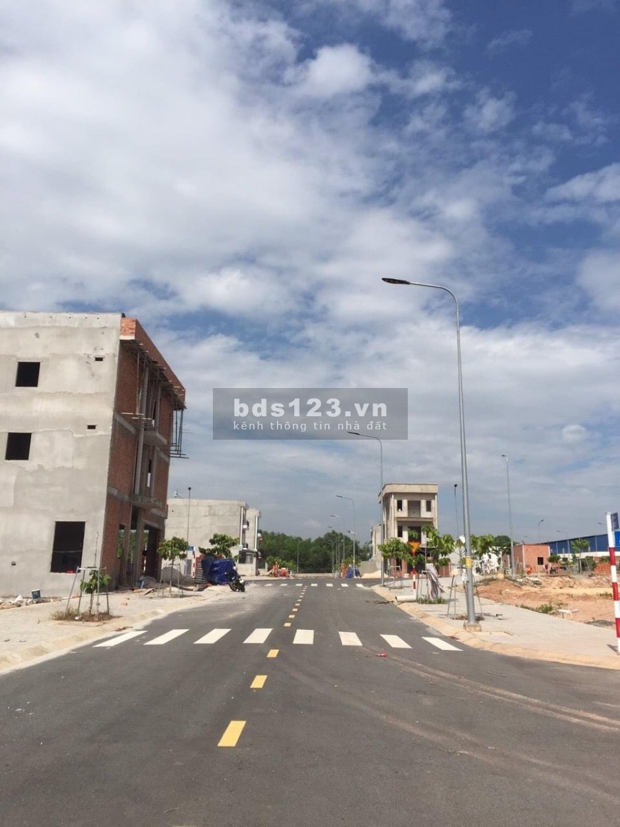 Bán đất Tân Uyên giá rẻ, vị trí tiềm năng, sổ sẵn chính chủ