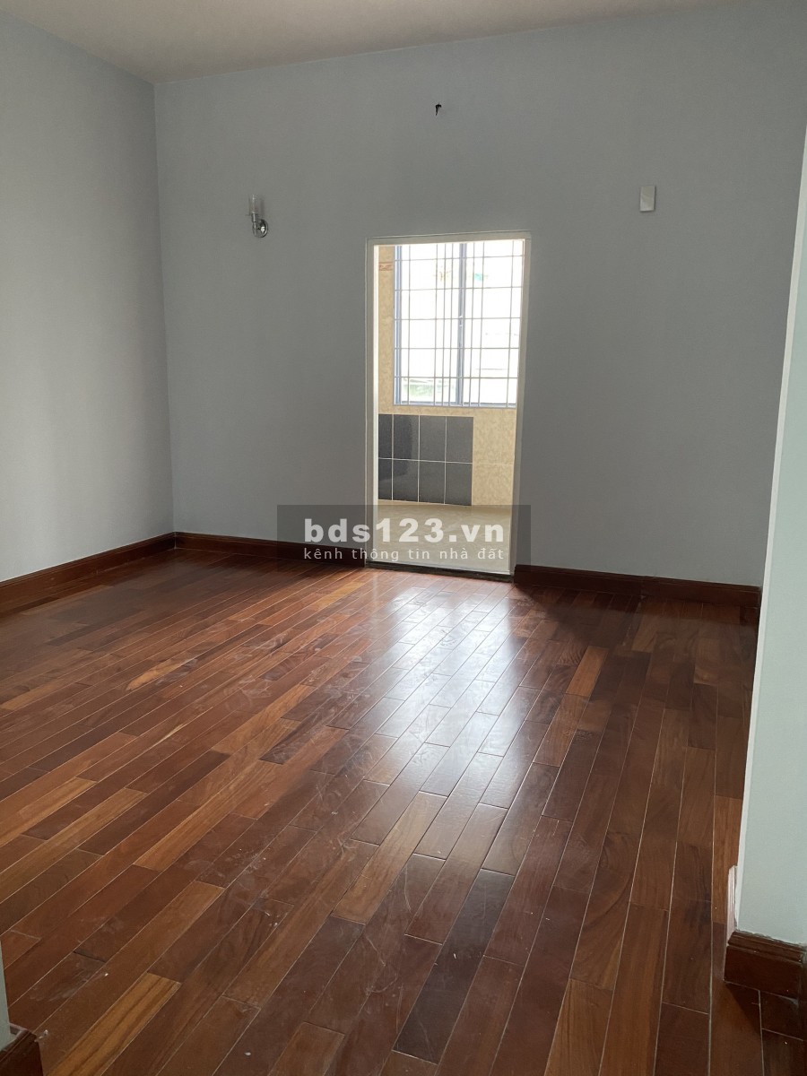 MT Phan Bội Châu 4x18 Trệt 3L 6P Giá 25Tr/th.