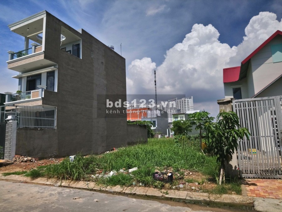 Đất ngộp cần bán gấp 487m2 đất thổ cư ở Vĩnh Phú mt chợ đông dân