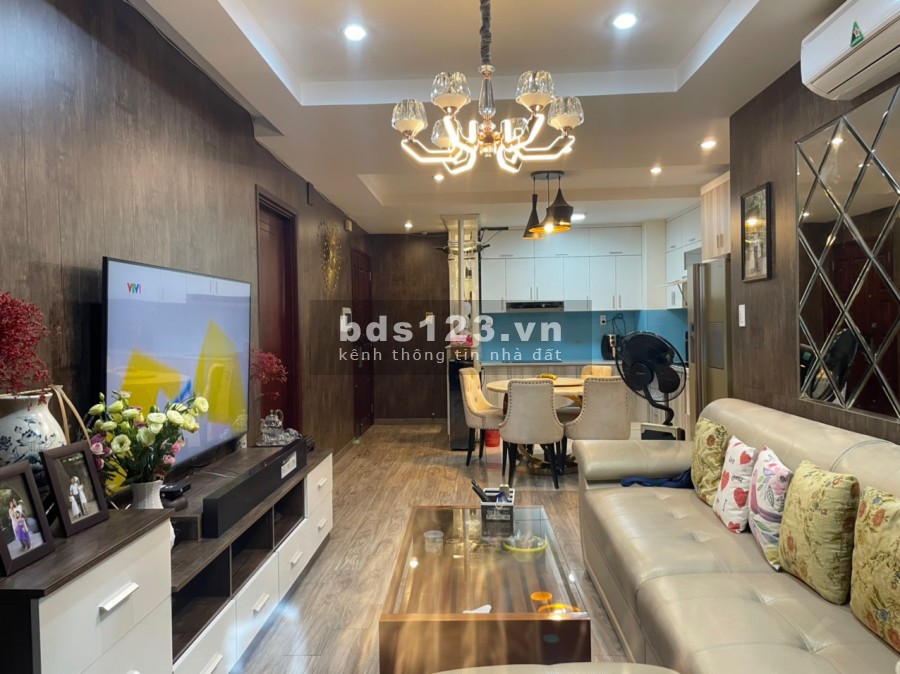 Bán nhanh căn hộ Cao ốc Thịnh Vượng, Quận 2- DT: 146m2- Giá 3.6 tỷ