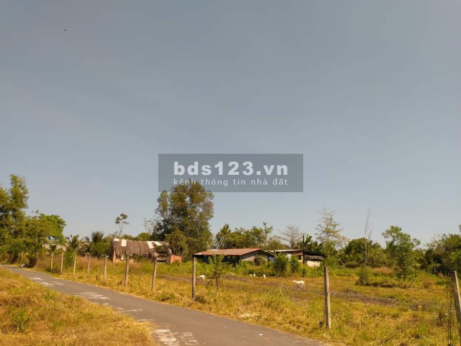 1600m2 đất Long Thành chỉ với giá 1,6tr/m2 rẽ nhất thị trường, đất vuông ( 40X40 )