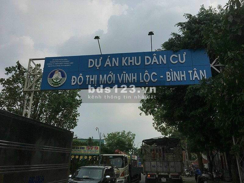 Nhà mới 3 lầu + Sân Thượng (5PN, 5WC) 60m2 đường 10m Bình Thành (Bình Tân)